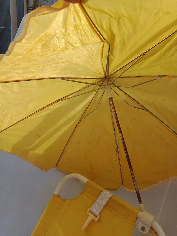 Chaise pliable avec parasol jaune et rose - Deva | Beebs