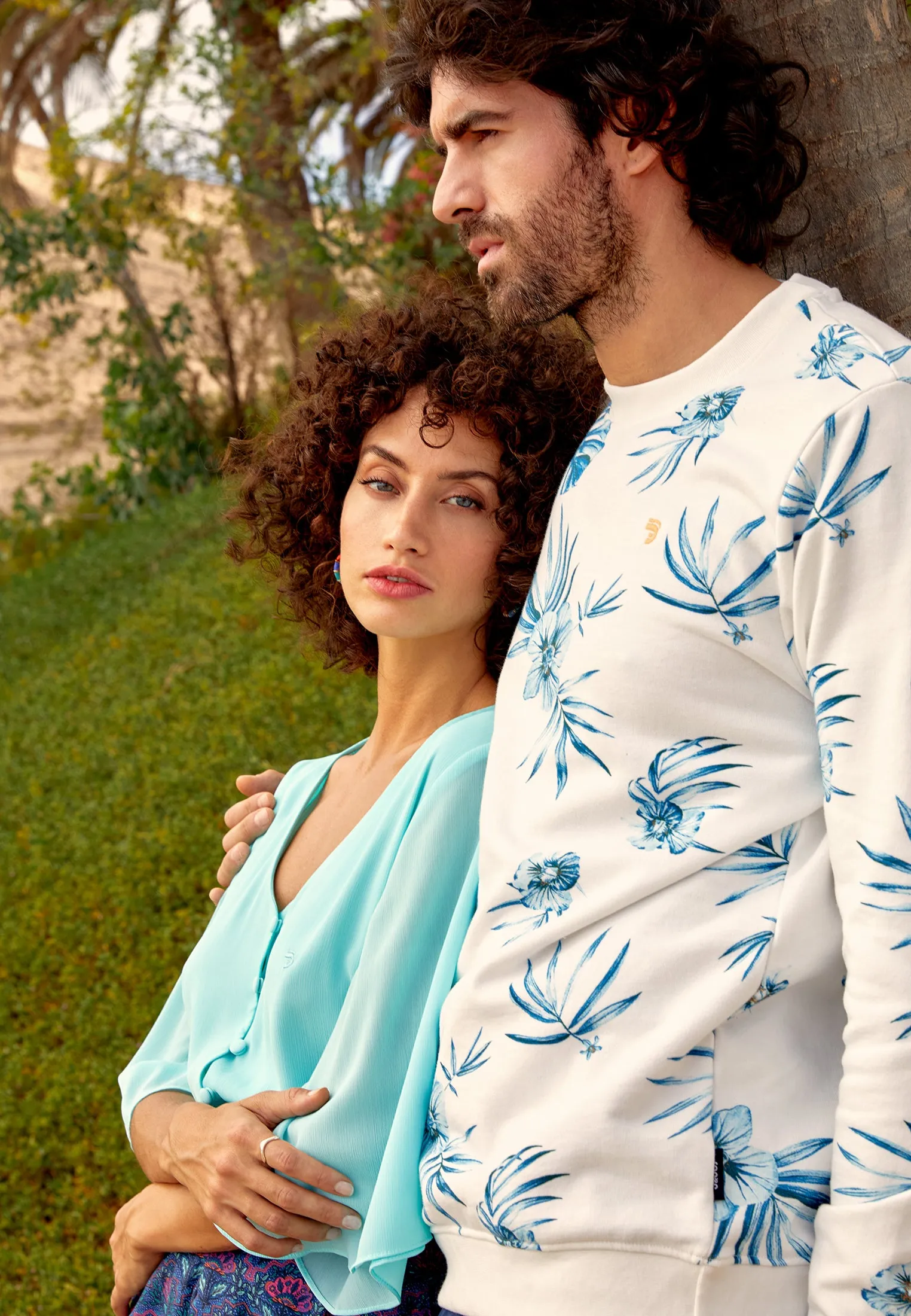 Chemisier vert avec manches larges