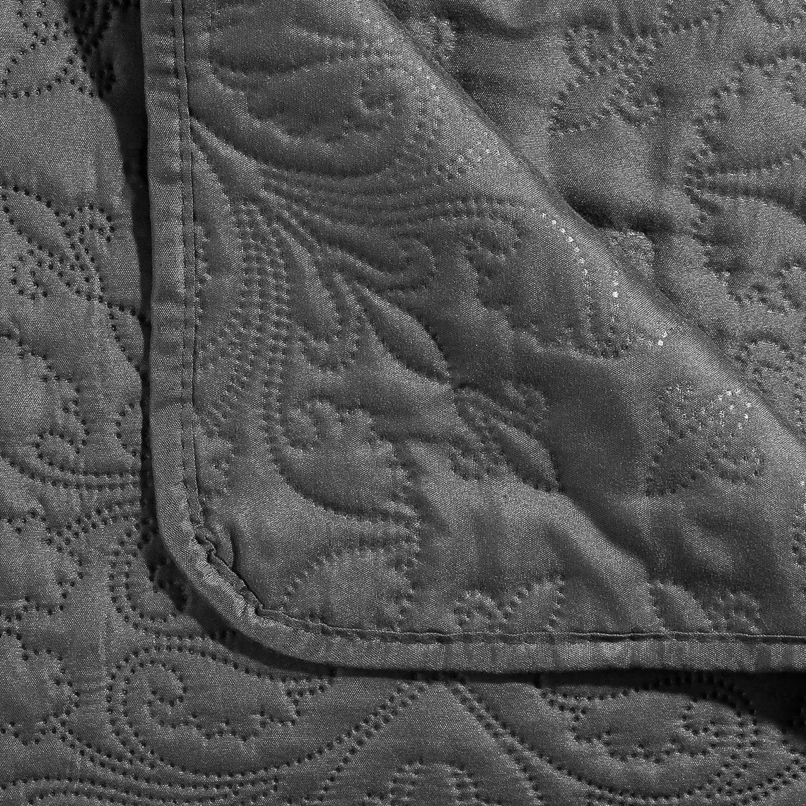 Dessus de lit arabesque gris foncé 240x260 + 2 housses d'oreiller 60x60 | 3 Suisses
