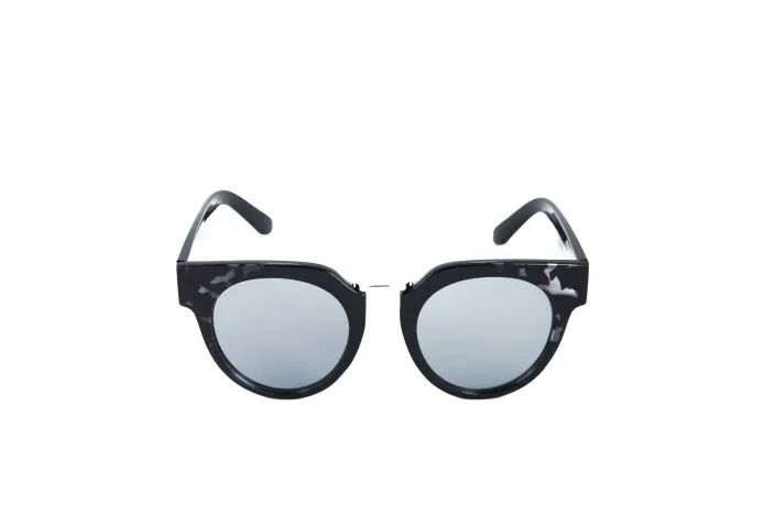 Lunette de Soleil Monture Épaisse Écaille Gris