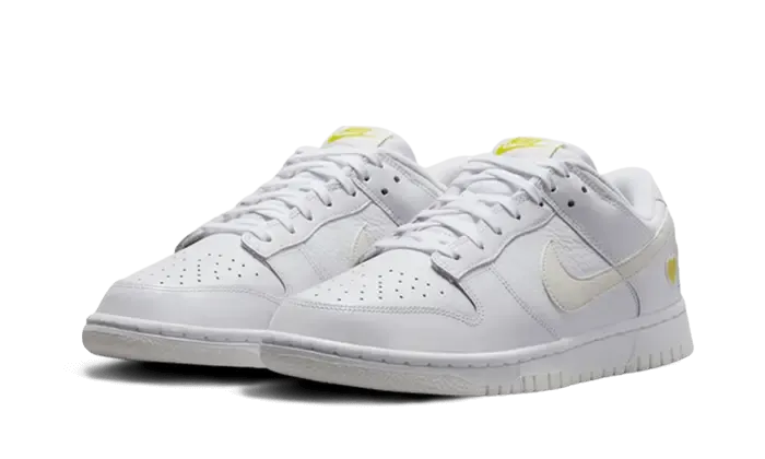 Nike Dunk Low Yellow Heart (W)