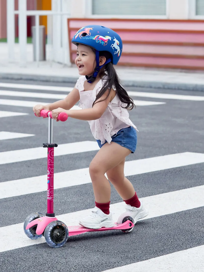 Trottinette 3 roues Mini Micro Deluxe Rose LED